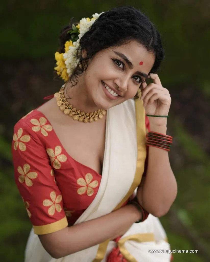 Anupama Stills 21082100001