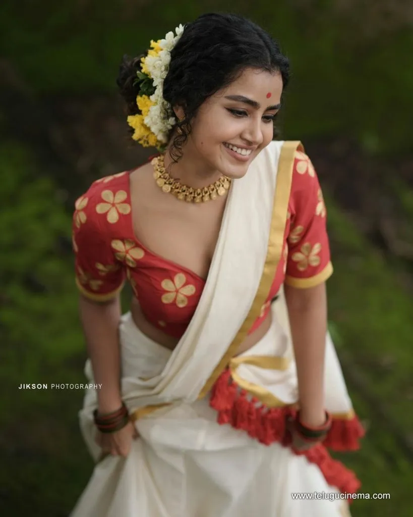 Anupama Stills 21082100006