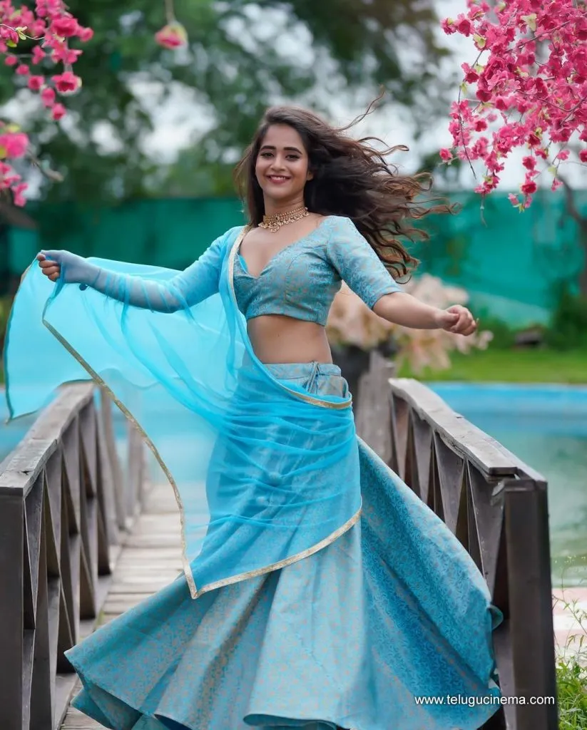 Deepthisunaina Stills 17082100001