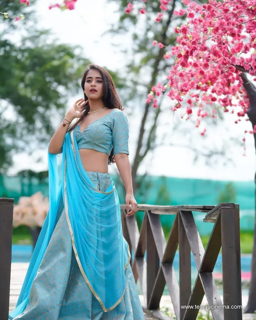 Deepthisunaina Stills 17082100005