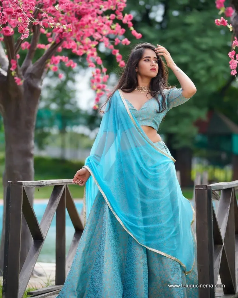 Deepthisunaina Stills 17082100009