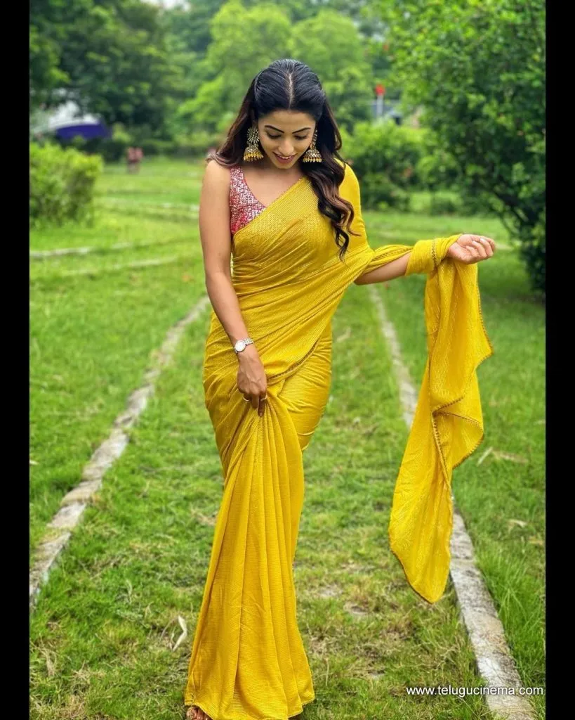 Navyaswamy Stills 26082100001