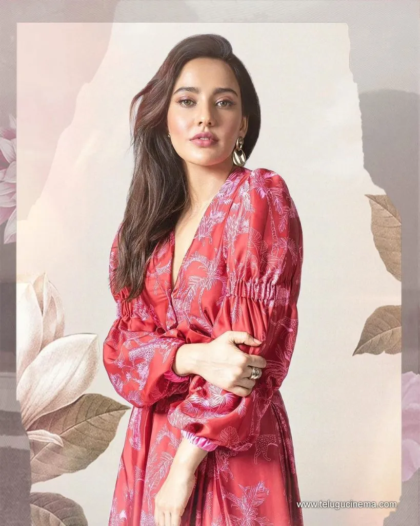 Nehasharma Stills 16082100002