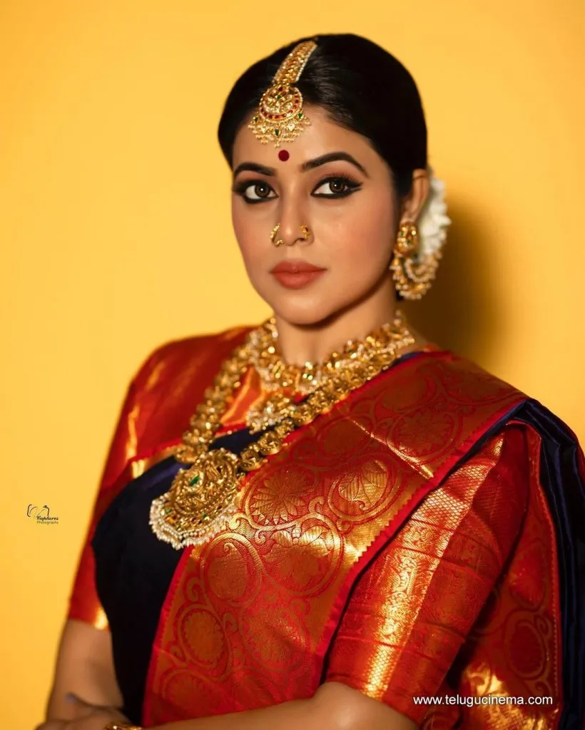 Poorna Stills 11082100008
