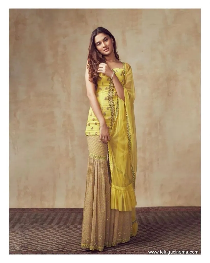 Saieemanjerkar Stills 23082100003