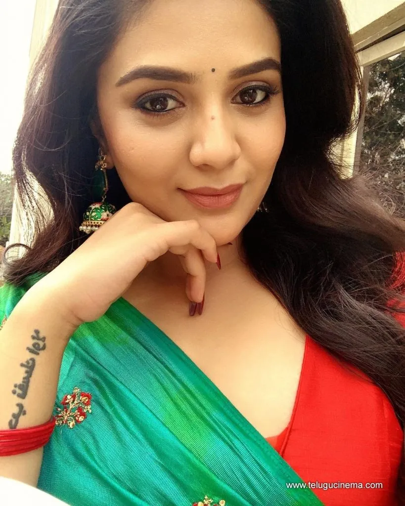 Sreemukhi Stills 19082100008 1