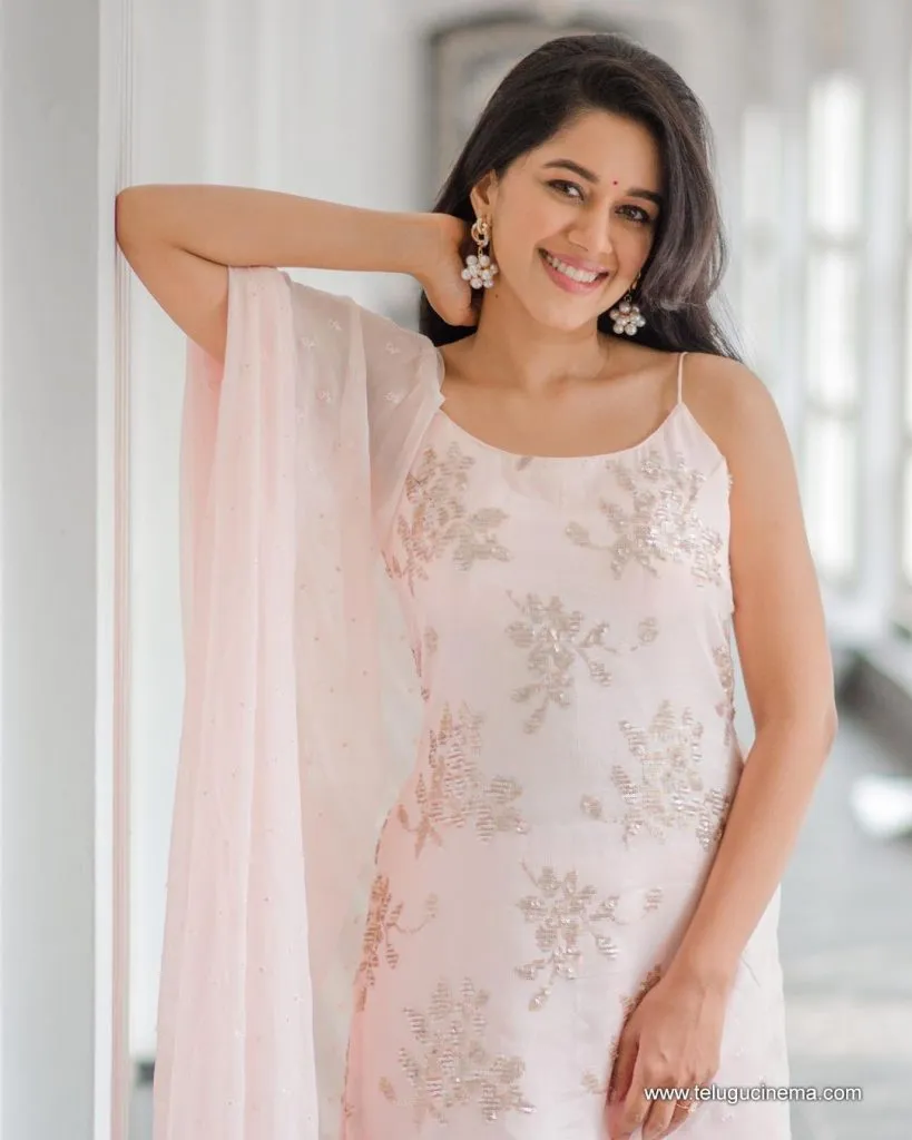 Mirnaliniravi Stills 07092100003