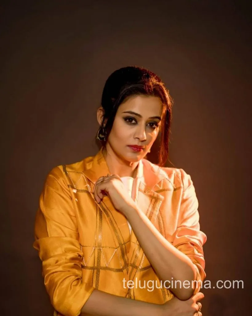 Priyamani Sep013