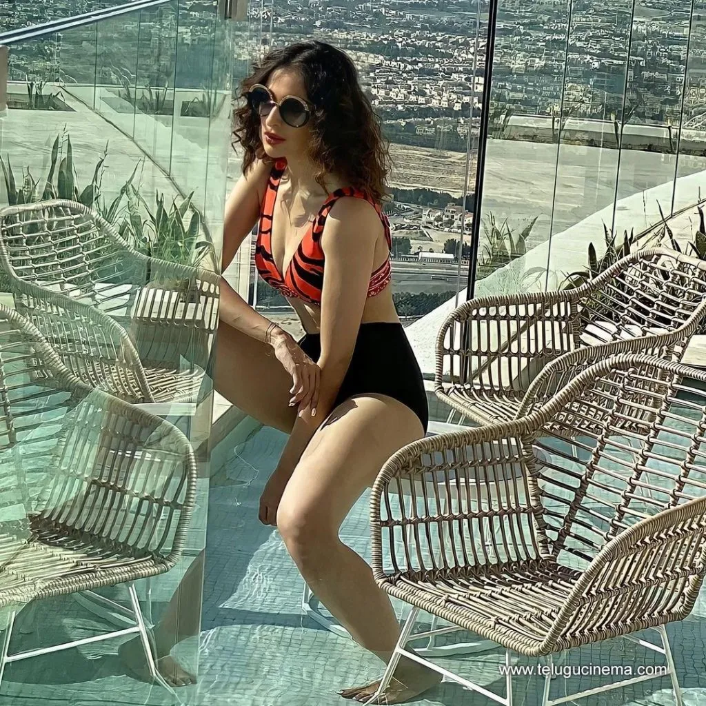 Raailakshmi Stilla 27092100001