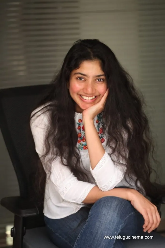 Saipallavi Stilla 22092100001