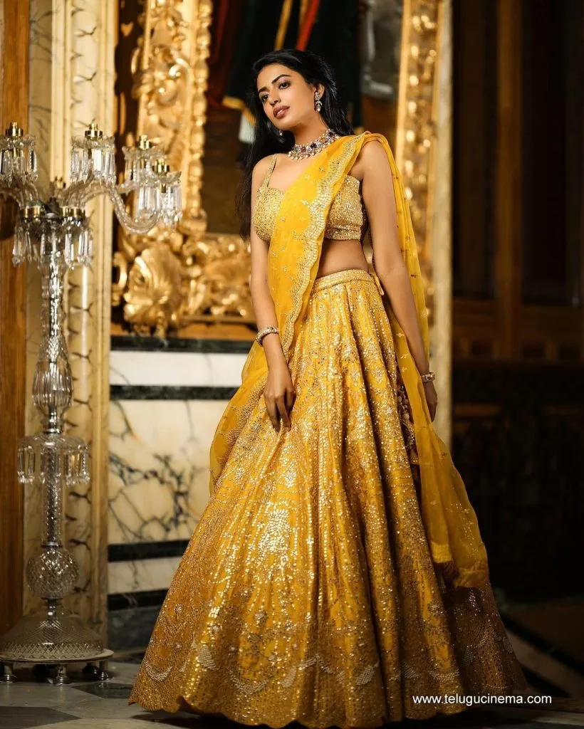 Shivani Stills 09092100003