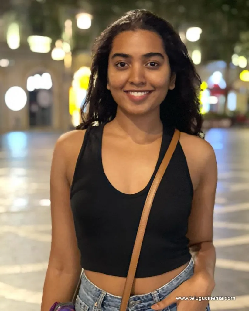 Shivathmika Stills 08092100002