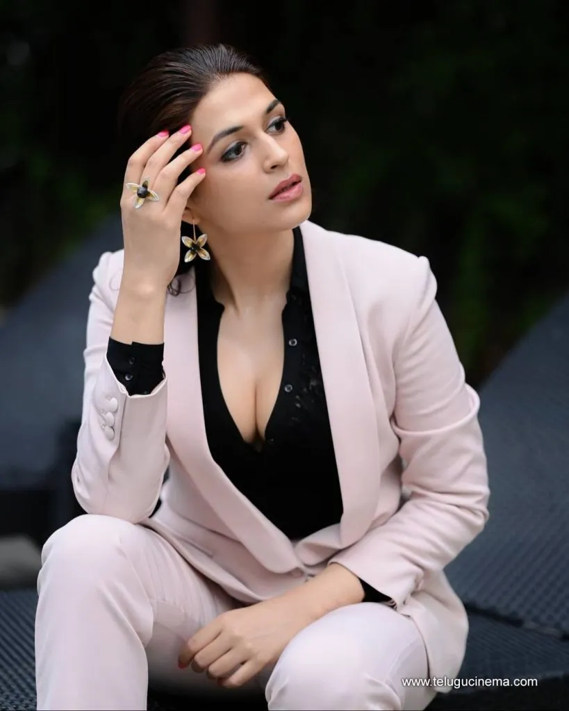 Shraddhadas Stilla 25092100004