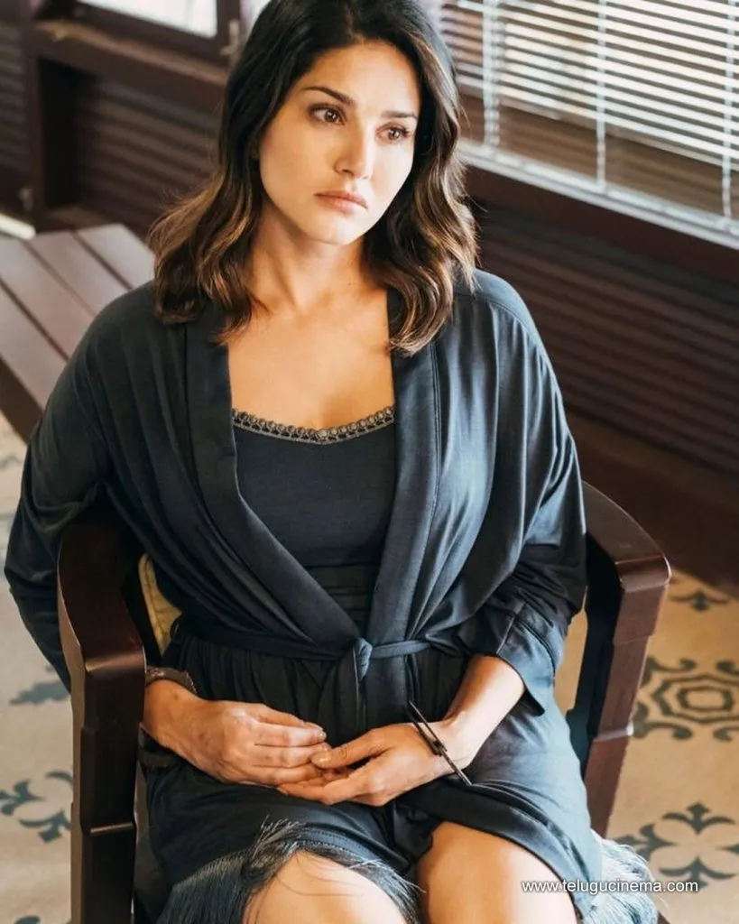 Sunnyleone Stilla 27092100002