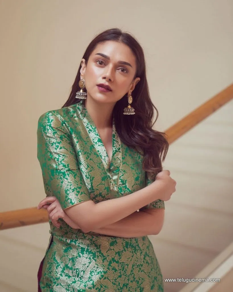 Aditi Stills 16102100002