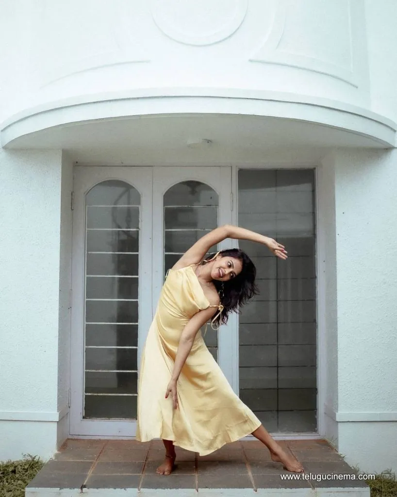 Amalapaul Stills 19102100004