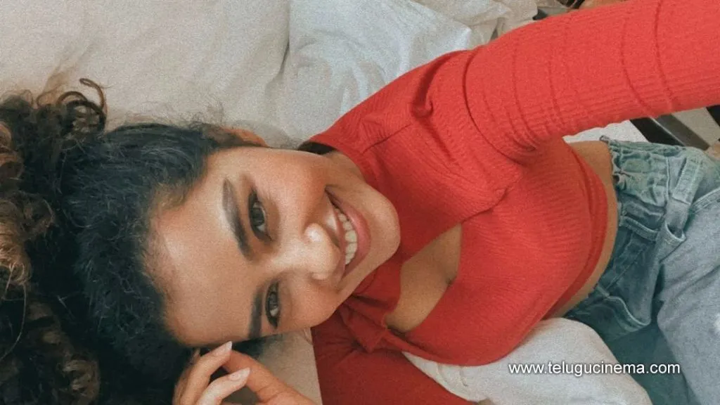 Anupama Stills 07102100002