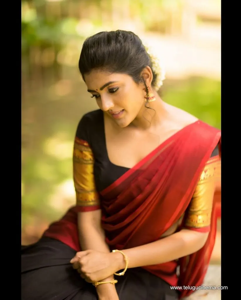 Eesharebba Stills 16102100003 1