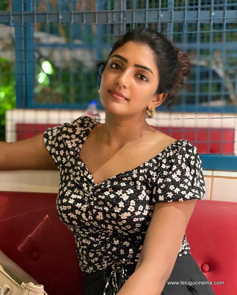 Eesharebbha Stills 27102100002