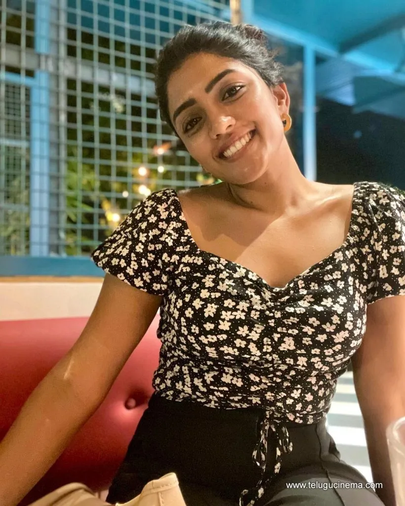 Eesharebbha Stills 27102100004