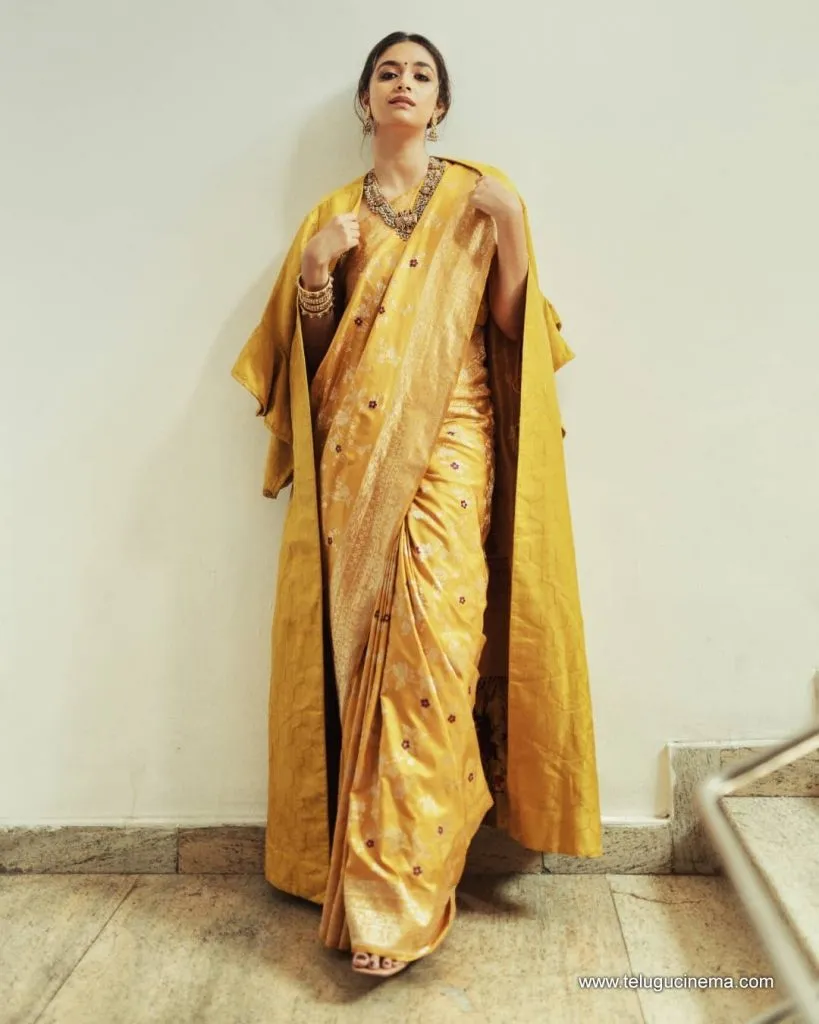 Keerthysuresh Stills 20102100007