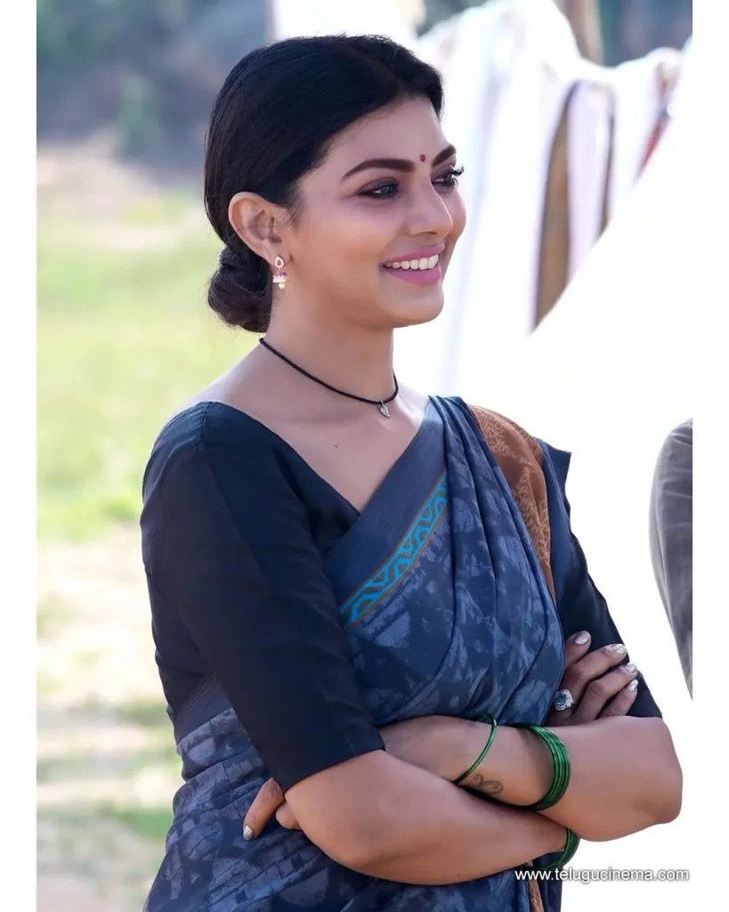 Lahari Stills 29102100002