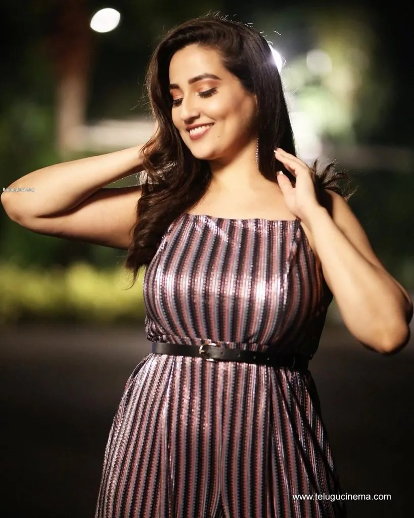 Manjusha Stills 18102100004