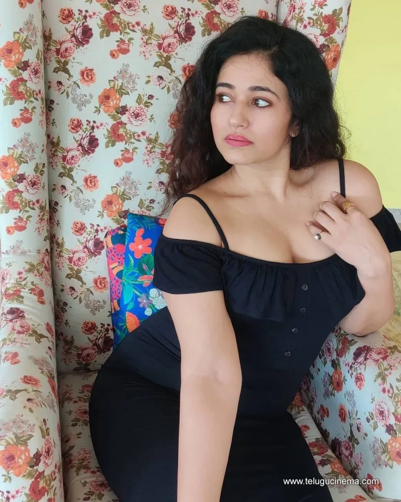 Poonambhojwa Stills 30102100004