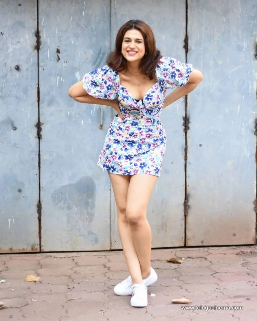 Shraddhadas Stills 25102100007