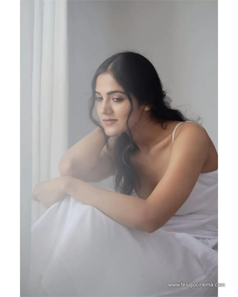 Simran Stills 14102100001
