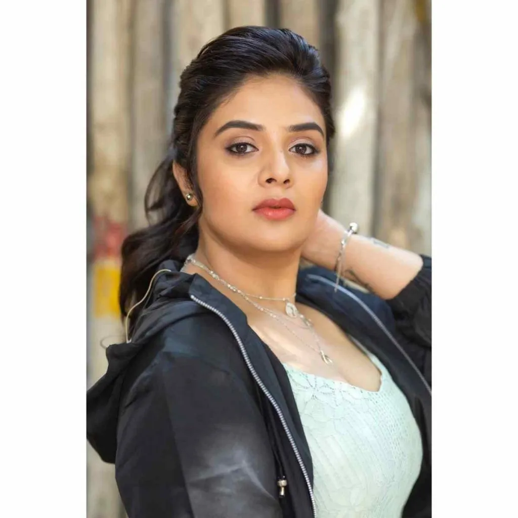 Sreemukhi Cot265