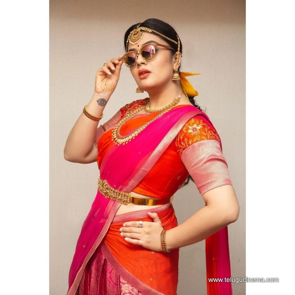 Sreemukhi Stills 05102100001