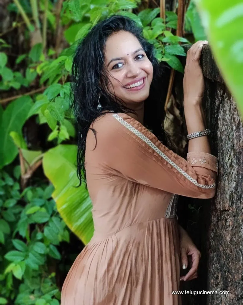 Sunitha Stills 04102100002