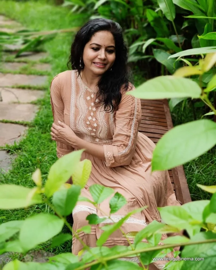 Sunitha Stills 04102100009