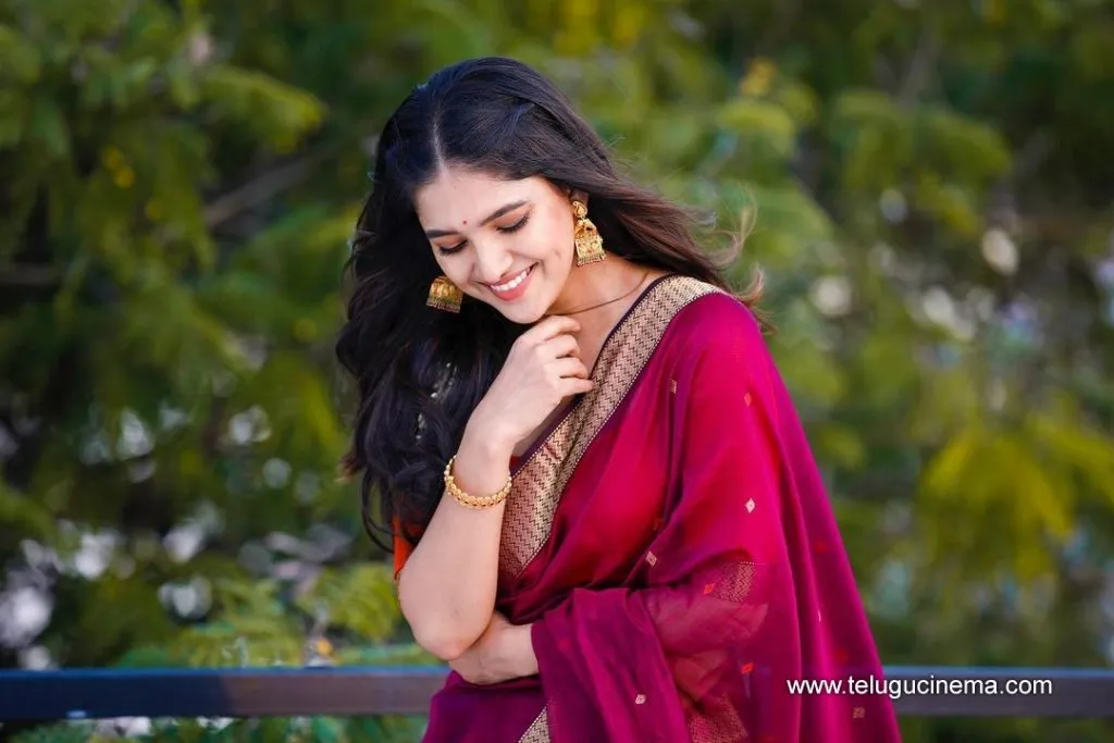 Vanibhojan Stills 26102100001