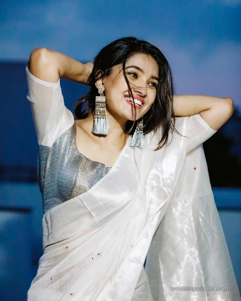 Vanibhojan Stills 30102100001