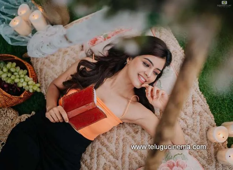 Amritha Stills 221121 002