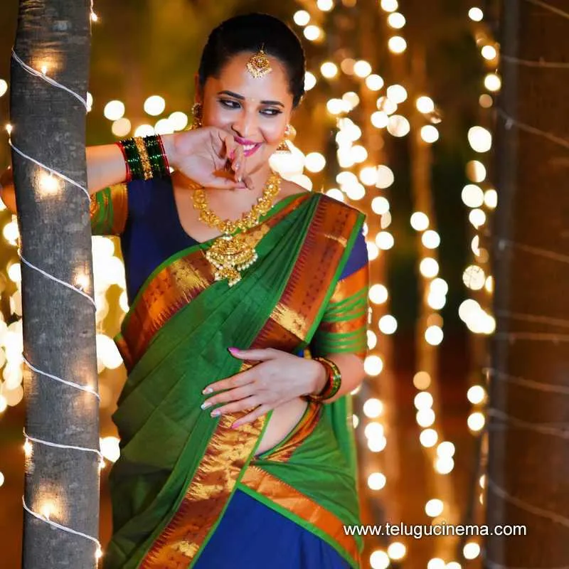 Anasuya Stills 051121 002 1