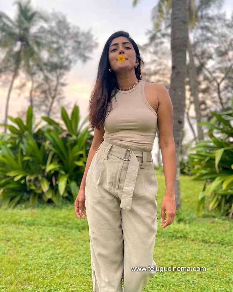Eesharebba Stills 131121 001