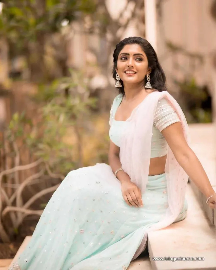 Eesharebbba Stills 041121 002