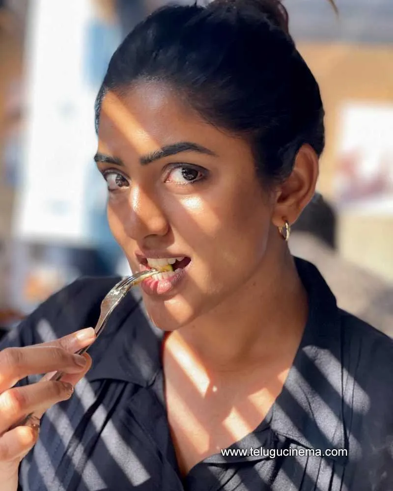 Eesharebbha Stills 271121 003