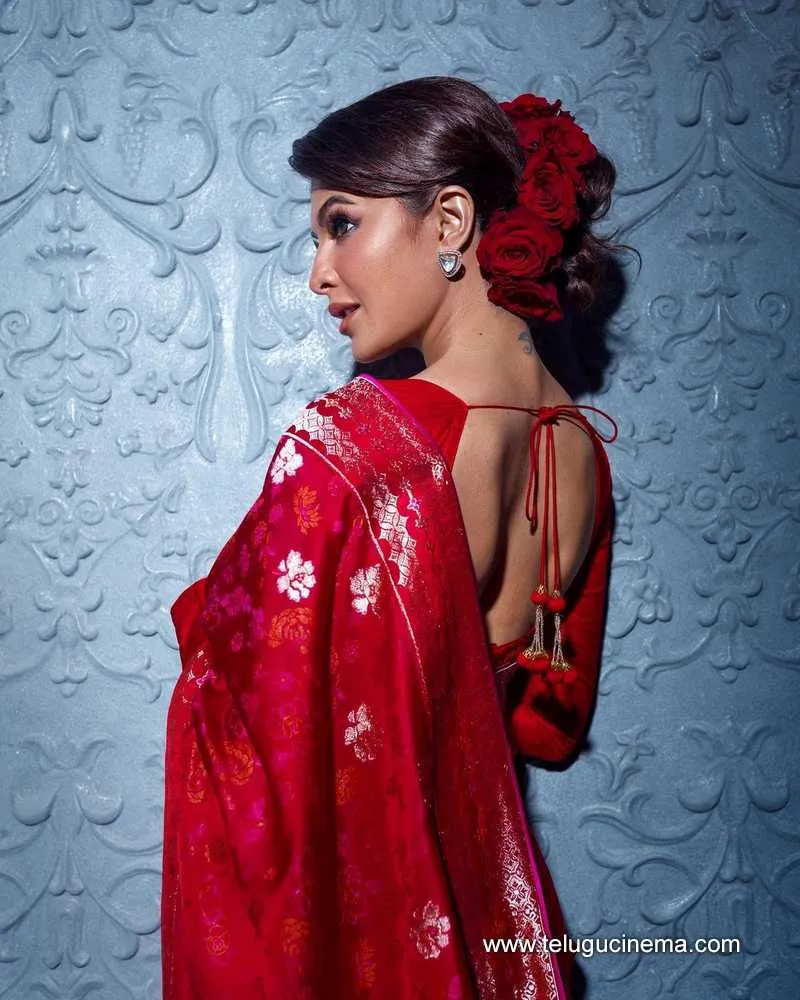Jacqueline Stills 051121 001