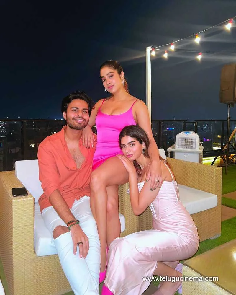 Janhvikapoor Stills 061121 006