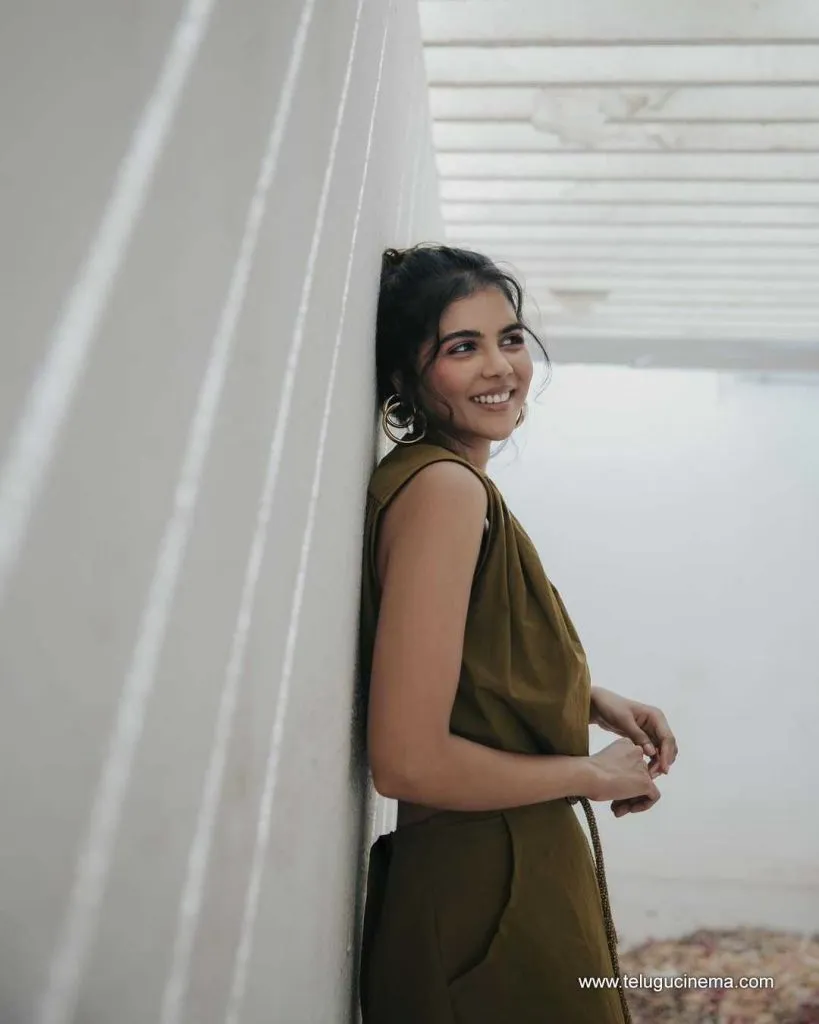 Kalyanipriyadarshini Stills 031121 005