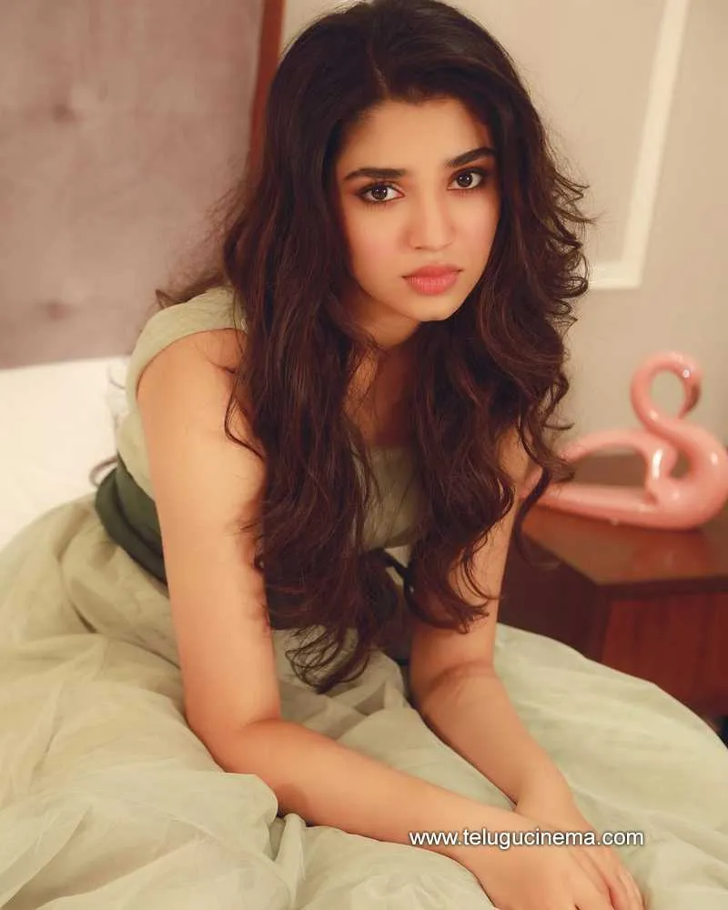Kritishetty Stills 171121 002