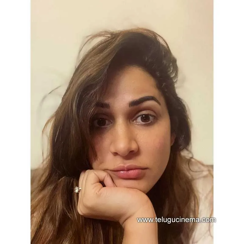 Lavanya Stills 271121 002