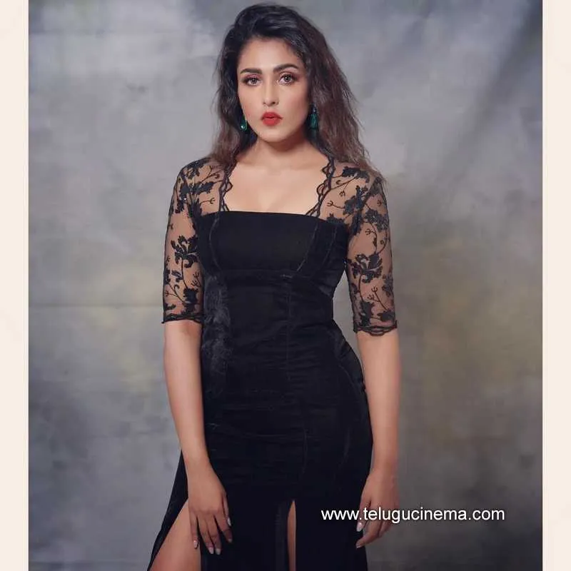 Madhushalini Stills 271121 001