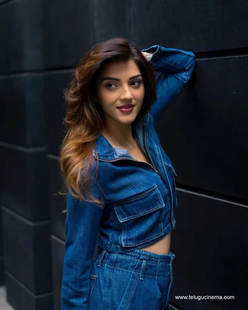 Mehreen Mohan 021121 004