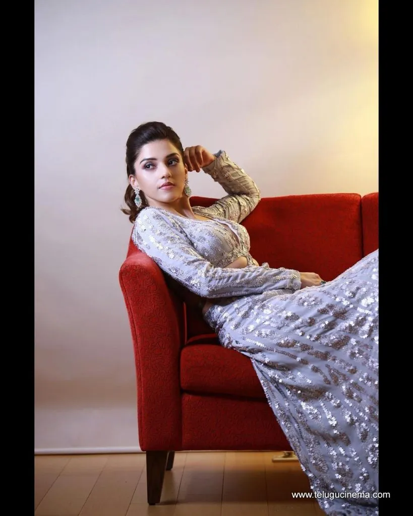 Mehreen Stills 01112100003