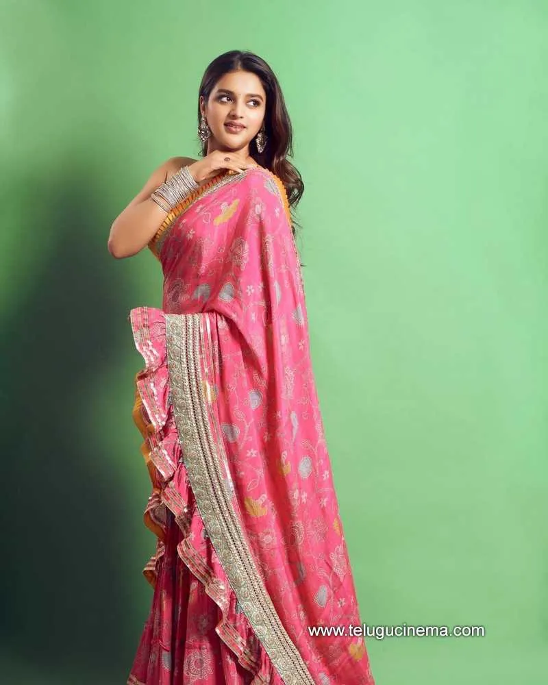 Nidhhi Stills 271121 002